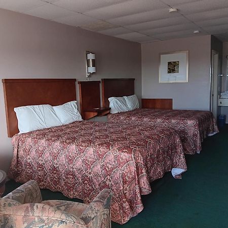 Oyo Sheldon'S Motel And Restaurant Keysville Extérieur photo