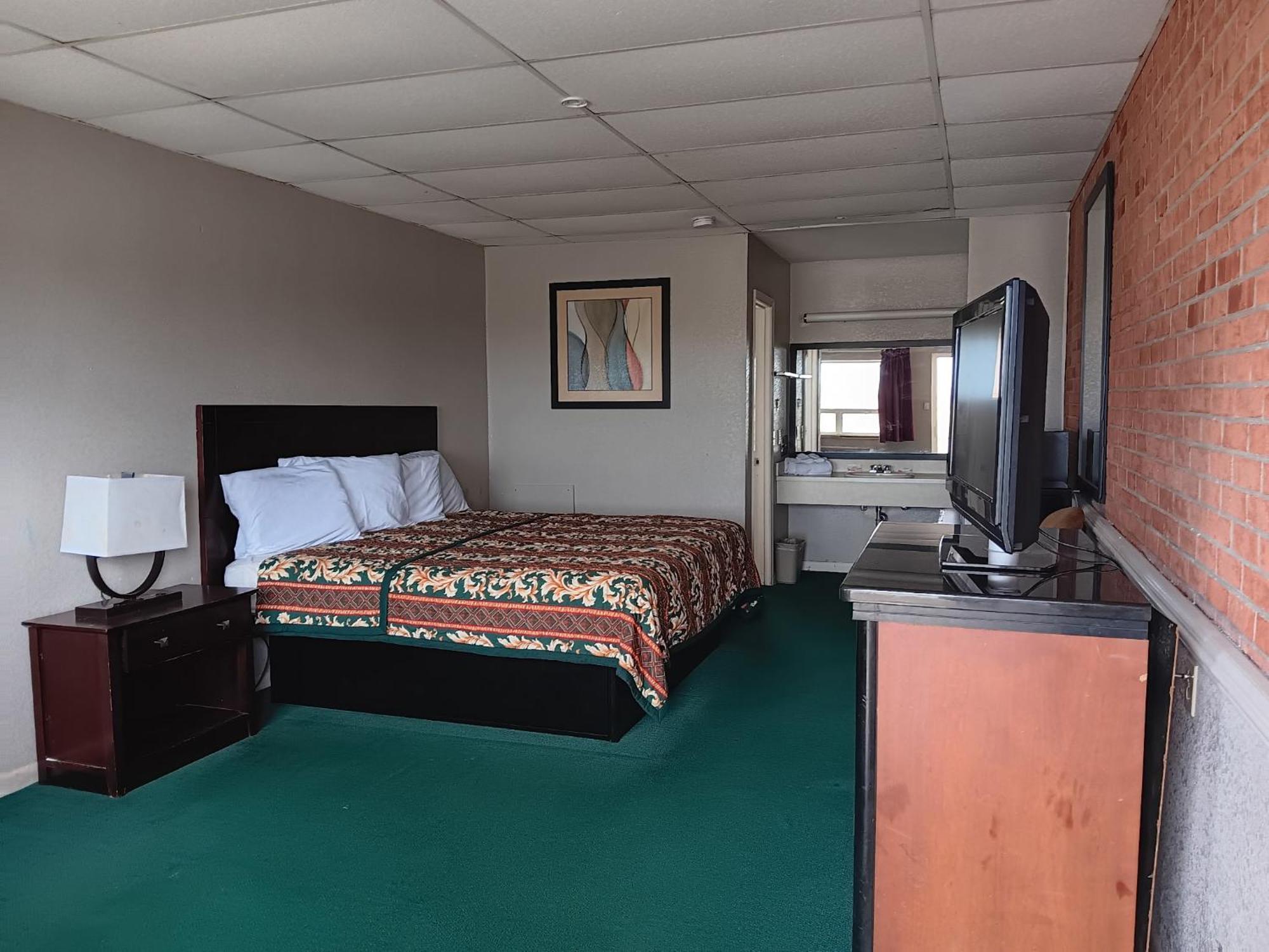 Oyo Sheldon'S Motel And Restaurant Keysville Extérieur photo